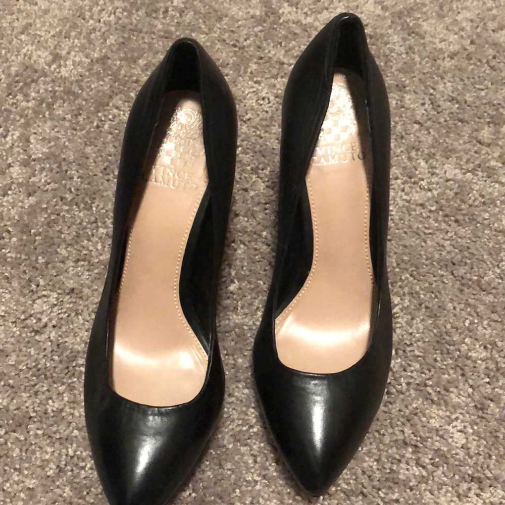VINCE CAMUTO LEATHER